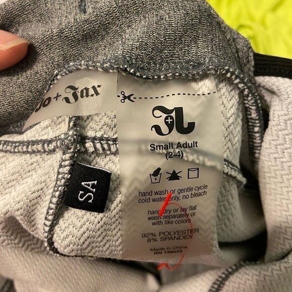 JO & Jax Small Adult Romper - Picture 3 of 4